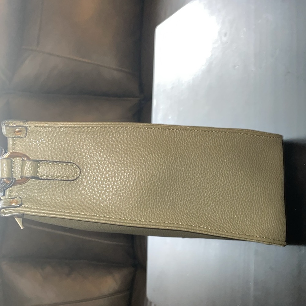 Shoulder Bag 10x10in. Kaki color - Picture 6 of 7